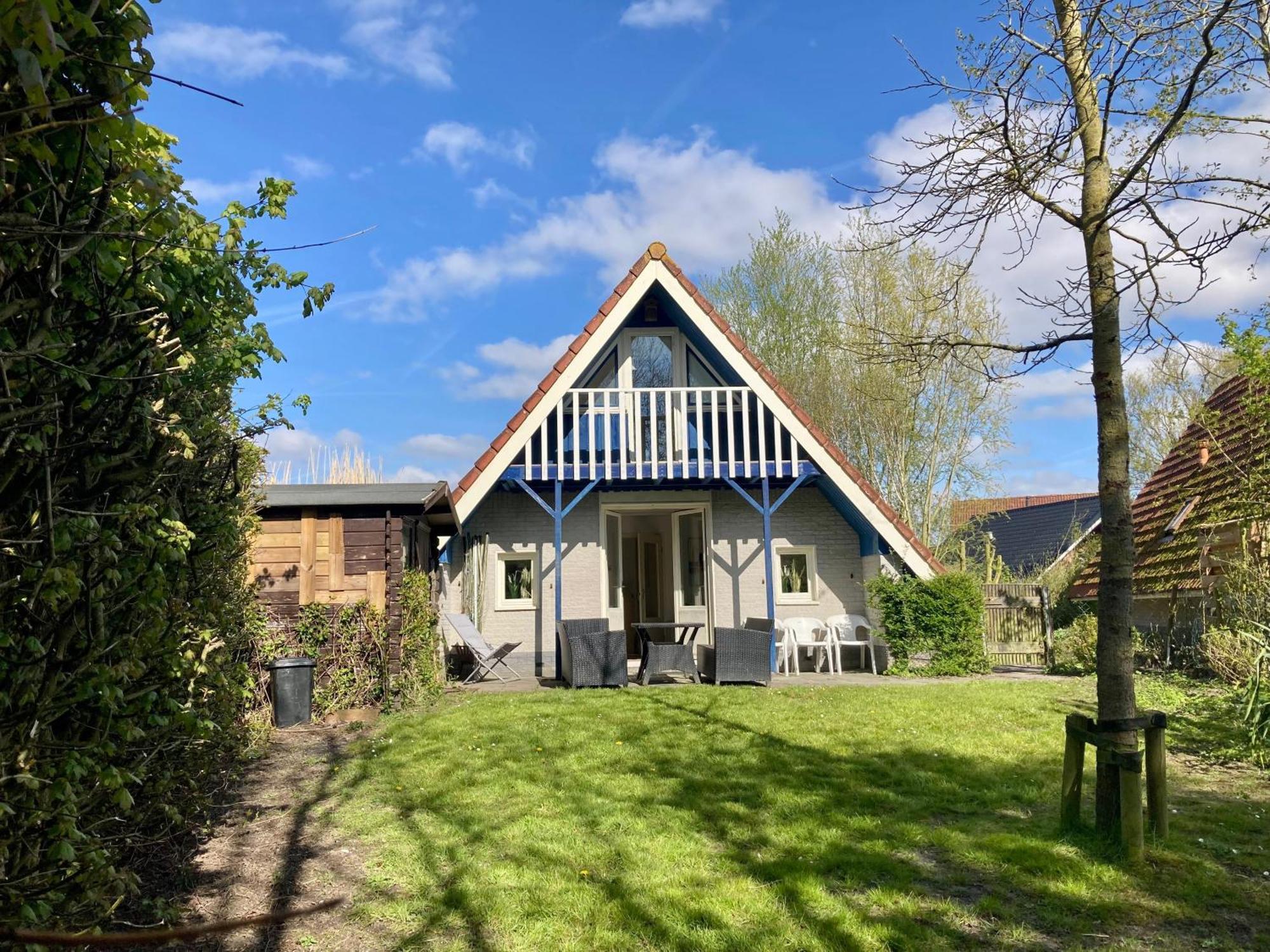 Grachthaus 6Pers House With A Private Terrace And Garden By The Lauwersmeer Villa Anjum Exterior photo